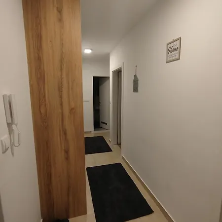 - Stan Na Dan Relax Apartment Donje Mladice